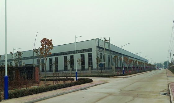 โครงสร้าง PEB คลังสินค้าส่วน H รีดร้อนสำหรับ Logistics Park