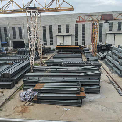อาคาร Prefab อาคารเหล็ก โรงงานฝึกหัดความทนทานต่อแผ่นดินไหวและลม