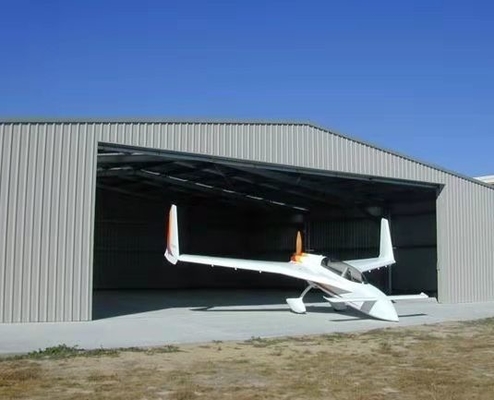 Long Span Q355 โรงเก็บโครงสร้างเหล็ก H Beam Shed Steel Hangar Homes
