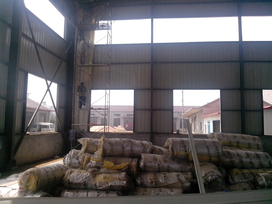 โครงสร้างเหล็กกันน้ำสำเร็จรูป Godown Q345 Metal Carport Garage